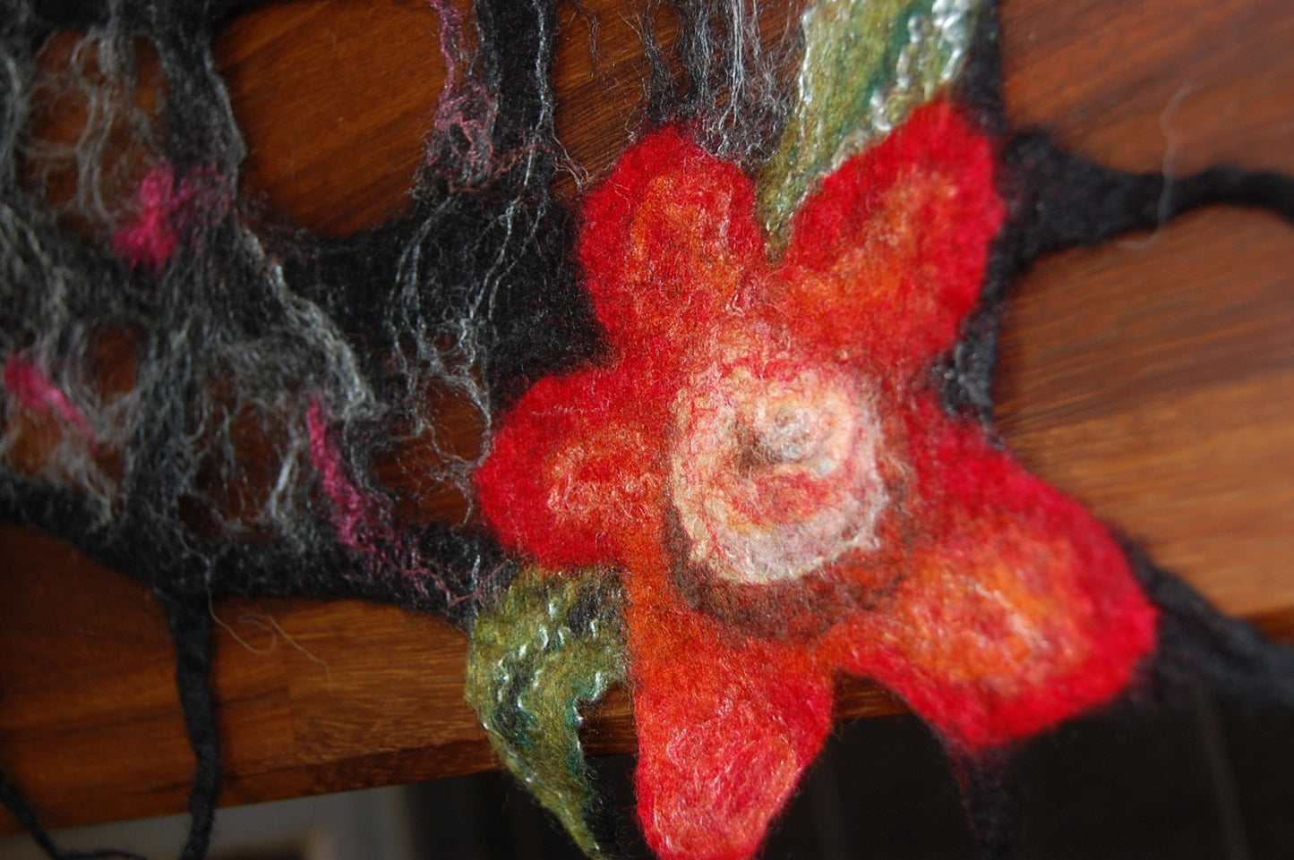 Floral Felt-lace Shawl